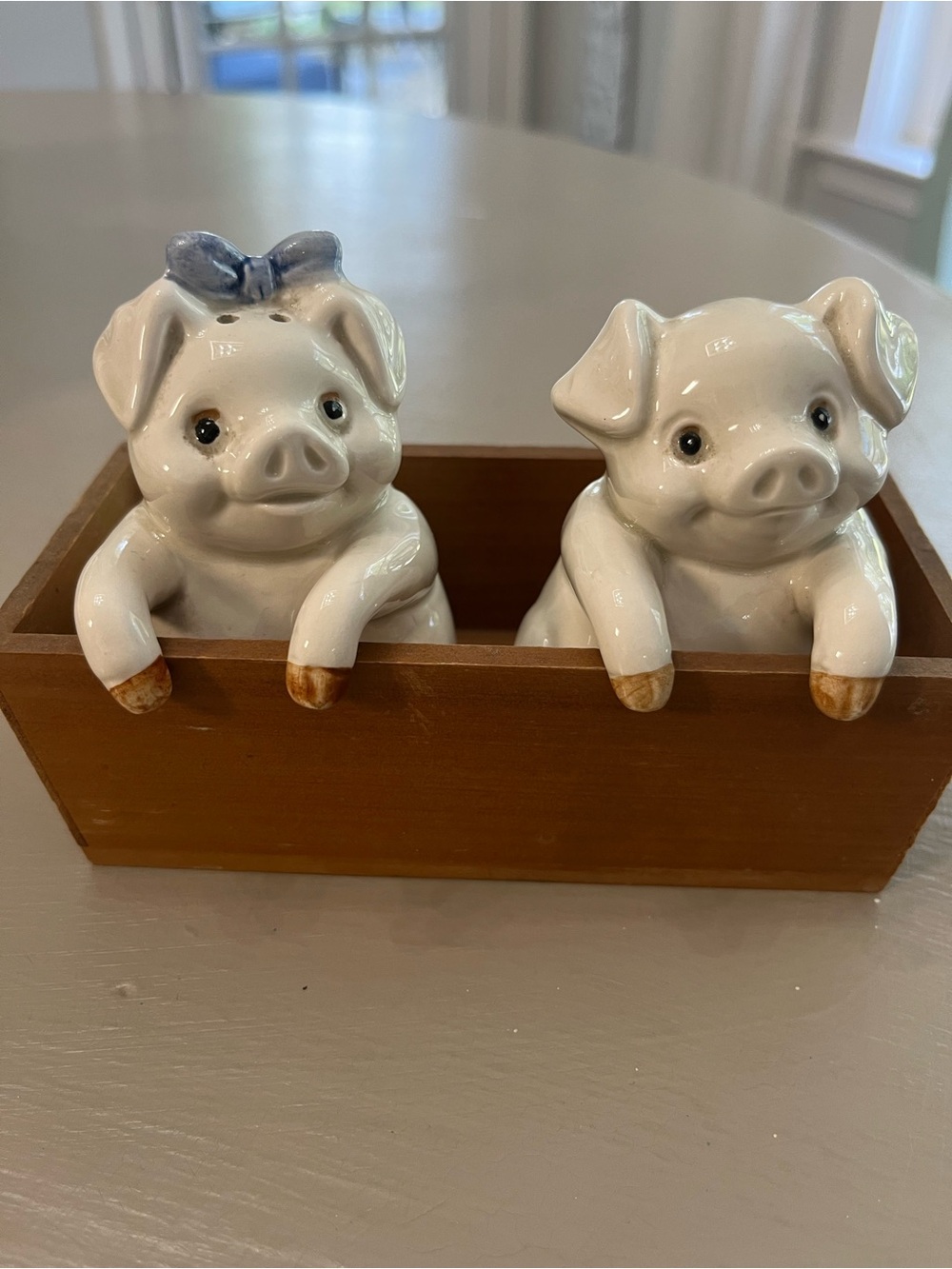 Fitz and Floyd Ceramic Pig Salt and Pepper Shakers in White with Blue Bow